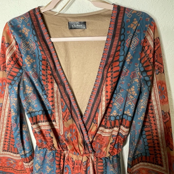 L.A. ROXX Bell Sleeve Floral & Geo Pattern Romper Suede Feel Fabric Size XS - Picture 4 of 7